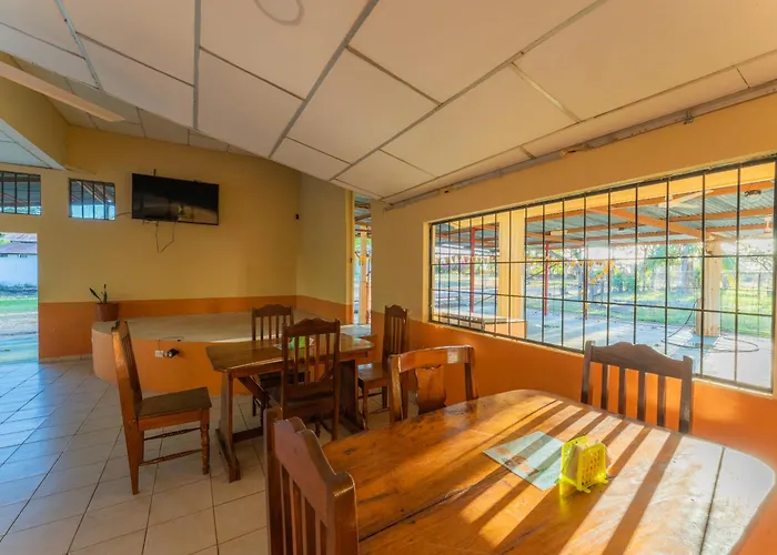 El Cocobolo Food&rest 7 Wifi Ac Pkg Free Swimmingpool Bed and breakfast 3*